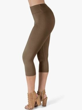 NEW / NWT Satina High-Waist Super Soft Cropped Leggings - One Size (S - L)